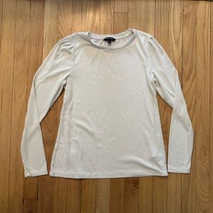 Well Worn Women's Off-White Long Sleeve Top